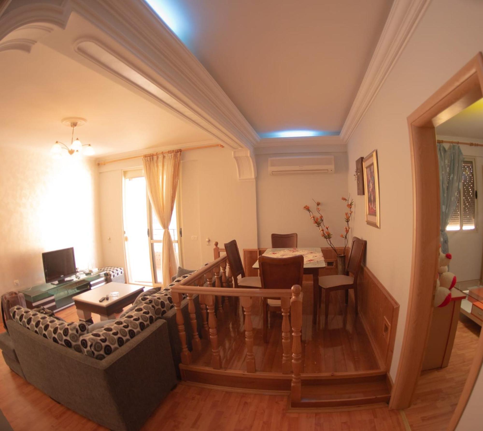 Apartament Egzoni City Center Apartment Berat Exterior foto